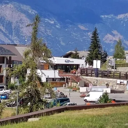 아파트 On The Slopes